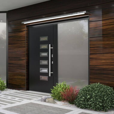 FM Feldmann Mayer Haustür aus Aluminium mit Seitenteil