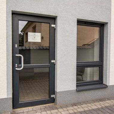 Kunststoff Nebeneingangstür nach außen öffnend in Anthrazit