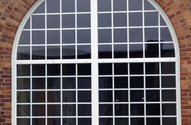 2-flügelige Hebeschiebetür mit Aufsatzrollladen