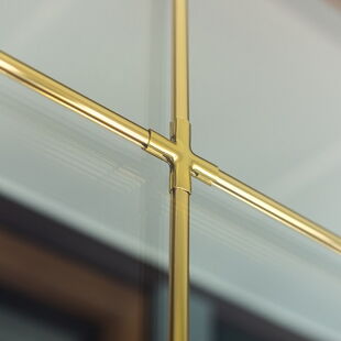 Inliggende roeden in goud