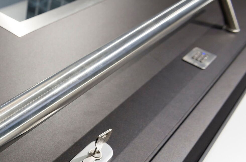 Alu-Haustür mit Pin-Code