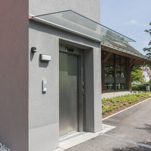 Vordach 3m breit aus Glas