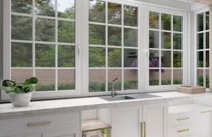 Sprossenfenster mit 12 Feldern in Weiß