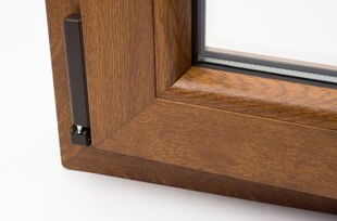 Kunststofffenster Golden Oak mit dünner Schweißnaht 2mm