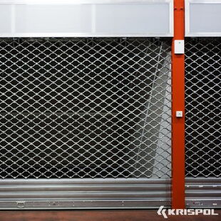 Industrie-Rollgitter von Krispol mit Sinusform in einer Markthalle