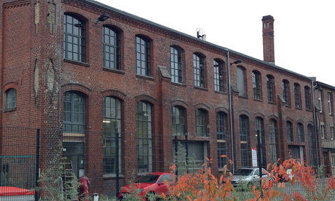 Berlin Segmentbogenfenster aus Kunstsofff in Basaltgrau