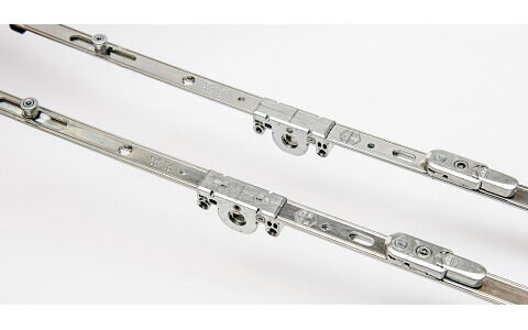 Fenster mit verdeckten Beschlägen