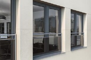 Valbeveiliging voor kozijnen van glas en stang