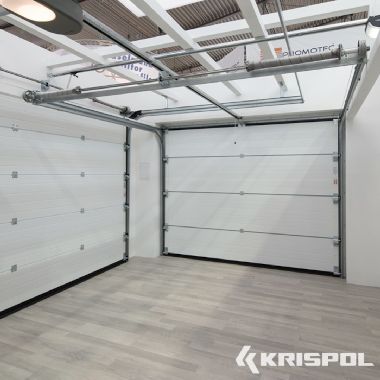 Krispol Sektionaltor bei einer Messe-Ausstellung