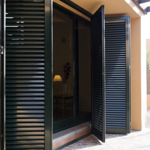 Klappbare Fensterladen Alu