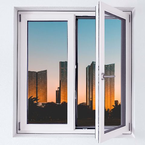 Gealan-Linear® mit 2 Flügeln in Weiß von innen