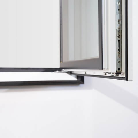 Kunststofffenster Salamander greenEvolution 76 straight Detail offen