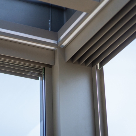 Pergola Terra Aye Anthrazit Glasschiebewand Führungsschienen