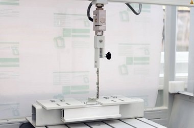 Test für Kunststofffenster mit Beschlag