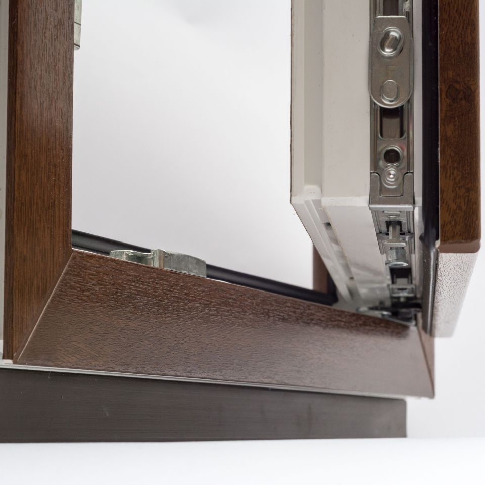 Kunststofffenster Pilzkopfverriegelung Maco Beschlag