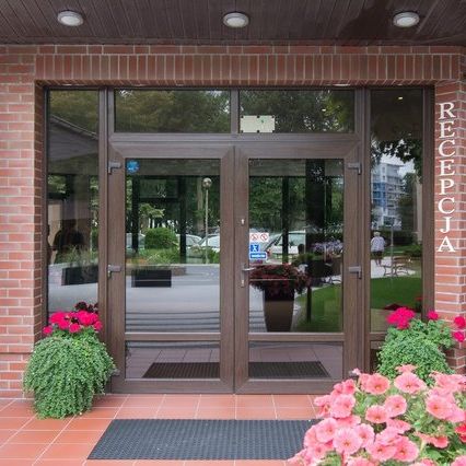 Kunststoff Nebeneingangstüren Eiche Dunkel