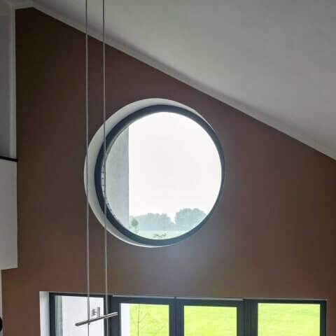 Rond raam met vaste beglazing
