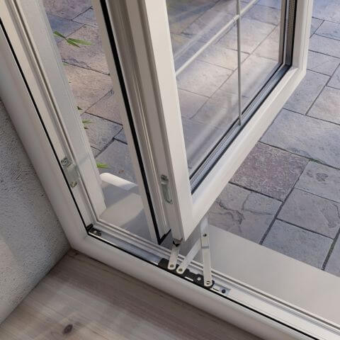 Naar buiten draaiende kozijnen met schoonmaakbeslag
