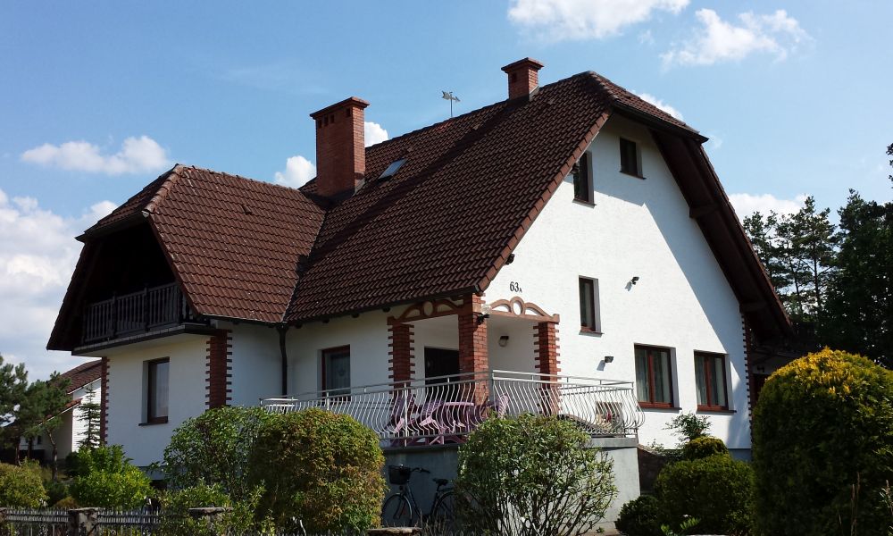 Woning met kunststof kozijnen en balkondeuren in Macore