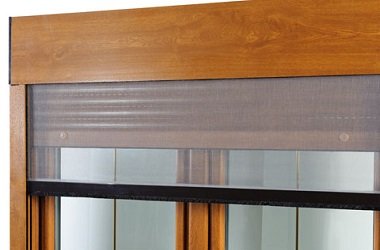 Aufsatzrollladen mit Insektenschutz