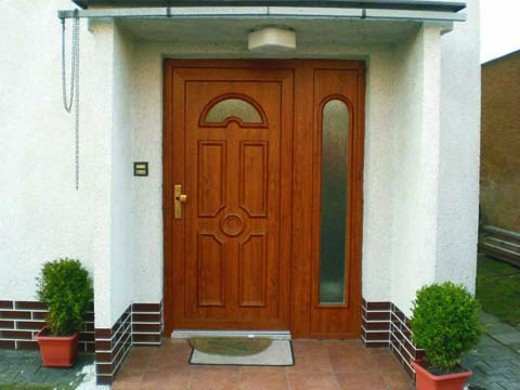 Auswahl von Haustür Modellen Classic im Landhausstil